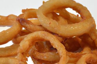 Crispy Homemade Gluten-Free Onion Rings: A Savory Delight