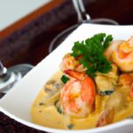 Creamy One-Pot Coconut Shrimp Curry: Flavorful & Easy!