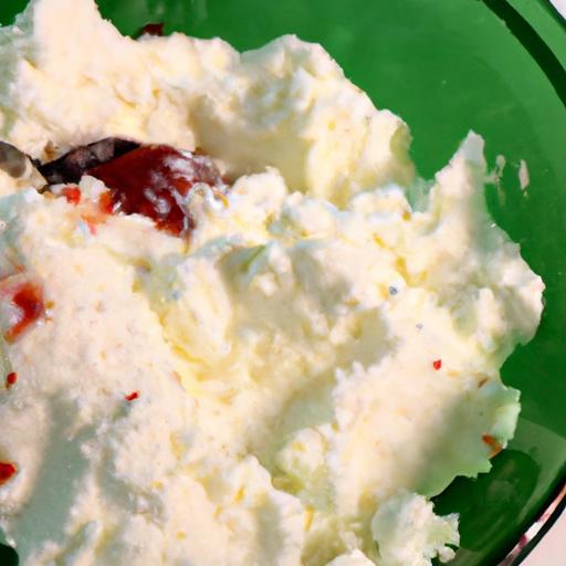 Fluffy & Dairy-Free: Mastering Vegan Whipped Cream Basics