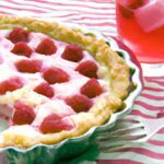 Zesty No-Bake Raspberry Lemonade Pie: Refreshing & Easy!
