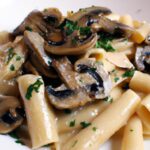 5-Ingredient Creamy Mushroom Rigatoni: Simple & Savory Delight