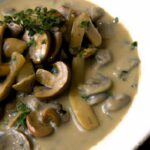 Creamy One-Pot Mushroom Stroganoff: A Hearty Vegetarian Delight