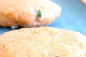 Quick & Easy 5-Ingredient Salmon Patties in the Air Fryer