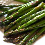 Savor the Flavor: Garlic Roasted Asparagus Spears Recipe