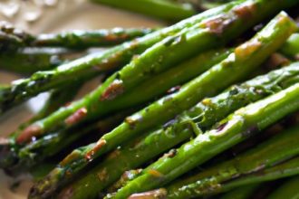 Savor the Flavor: Garlic Roasted Asparagus Spears Recipe