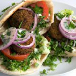 Effortless Falafel Pita: Fast Flavor in Every Bite